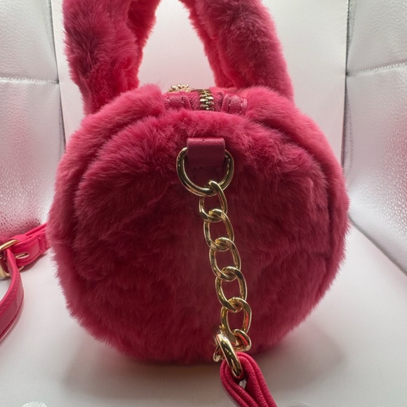 NWT Juicy Couture Pink Fuzzy Crossbody - Picture 4 of 11